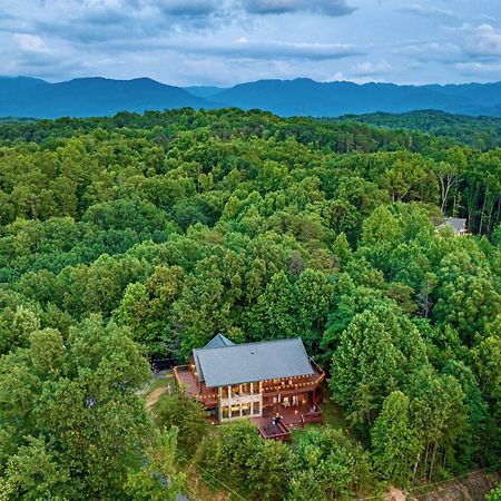 Panorama Mountain View Cabin, Less Than 10 Miles From Gatlinburg And Dollywood, Dog Friendly, 6 Bedrooms Sleeps 17, Fire Pit, Hottub, Washer Dryer, Fully Loaded Kitchen, Gameroom With A Tv, Pool Table, Arcade, Air Hockey, And Foosball セバービル エクステリア 写真